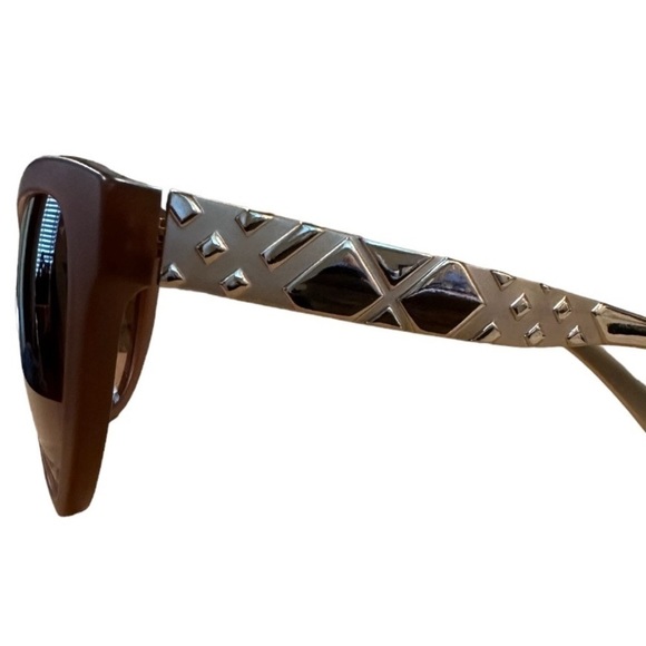 Burberry Cat Eye Sunglasses BE4220 - Picture 5 of 7